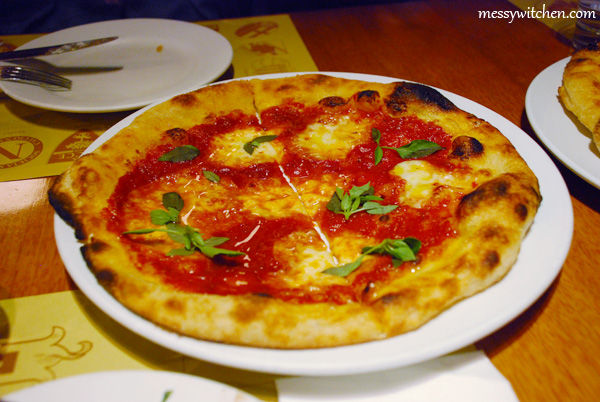 Pizza Margherita @ Pizzeria Mozza, Marina Bay Sands, Singapore